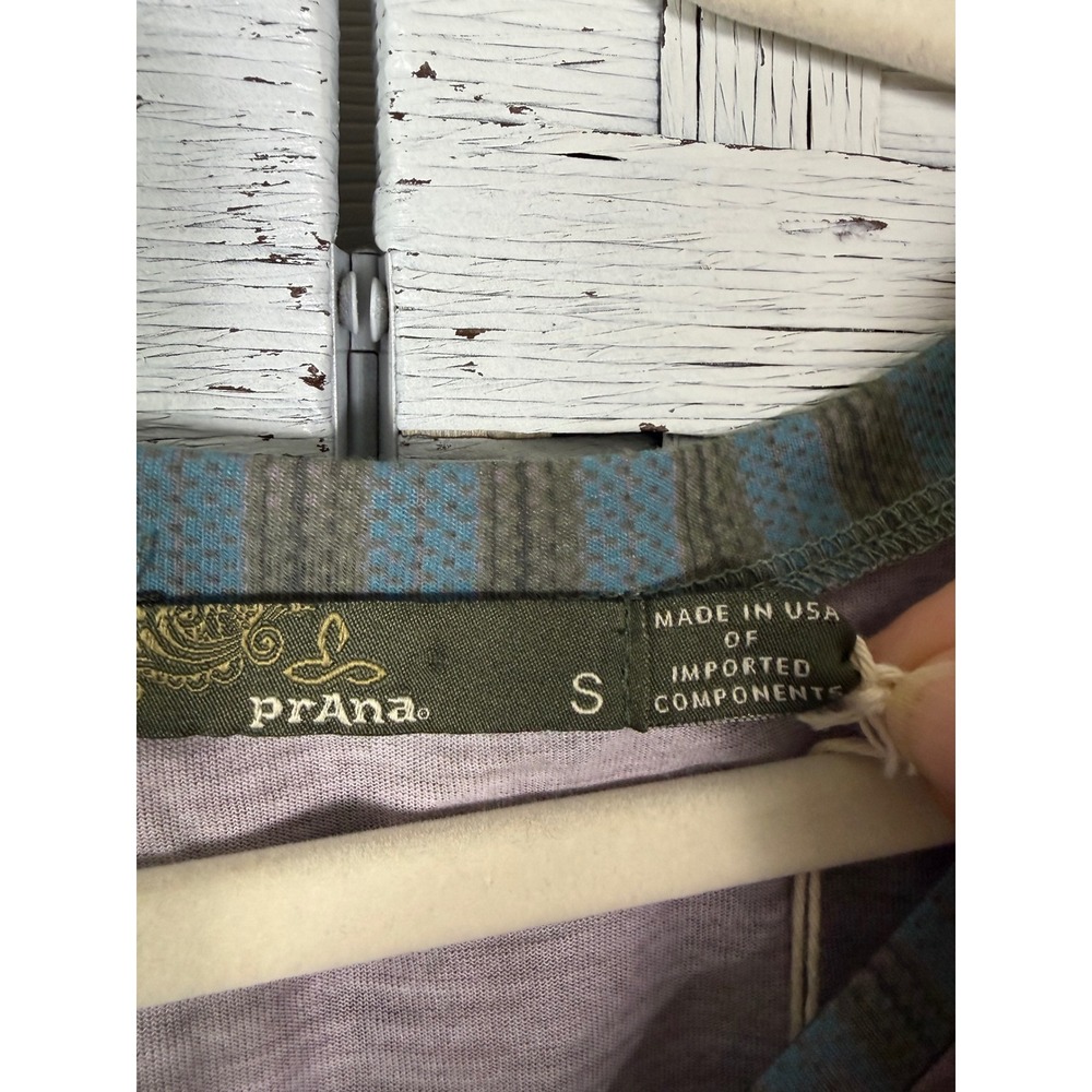Prana Women's Top Baseball Portfolio V Neck Top Cargo Green Tribe Tribal Print - Picture 6 of 11